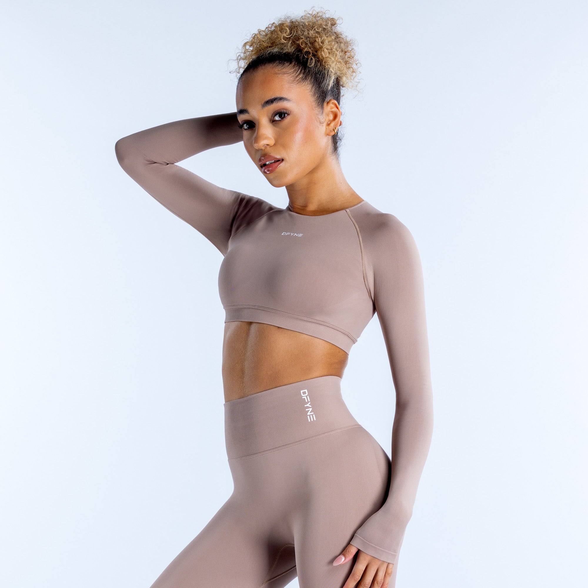Τοπ DFYNE Dynamic Long Sleeve Crop γυναικεια Μπεζ | 096354WOK