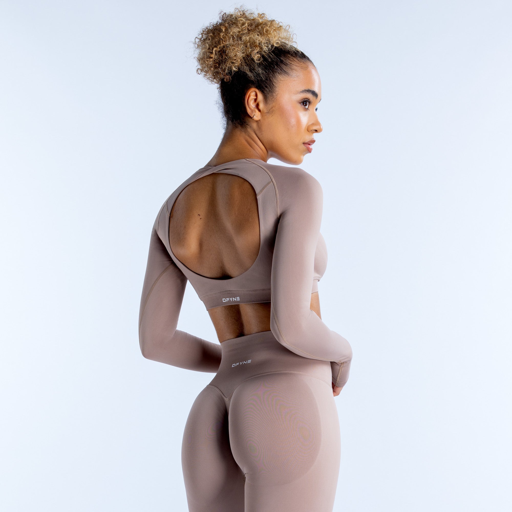 Τοπ DFYNE Dynamic Long Sleeve Crop γυναικεια Μπεζ | 096354WOK